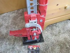 7033433 Bulldog Farm Trailer Jack 8000 Lbs Lift 48 Inch Travel