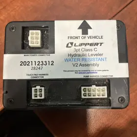 2021123312 Lippert Hydraulic Leveler Water Resistant V2