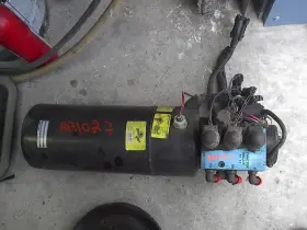 S200t-4681 Power Gear Used Leveling Pump S200 4681 From 01 American Tradition Rv Ship Outri