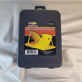 32600 Smith Ce Trailer Yellow Wheel Chocks Used With Case